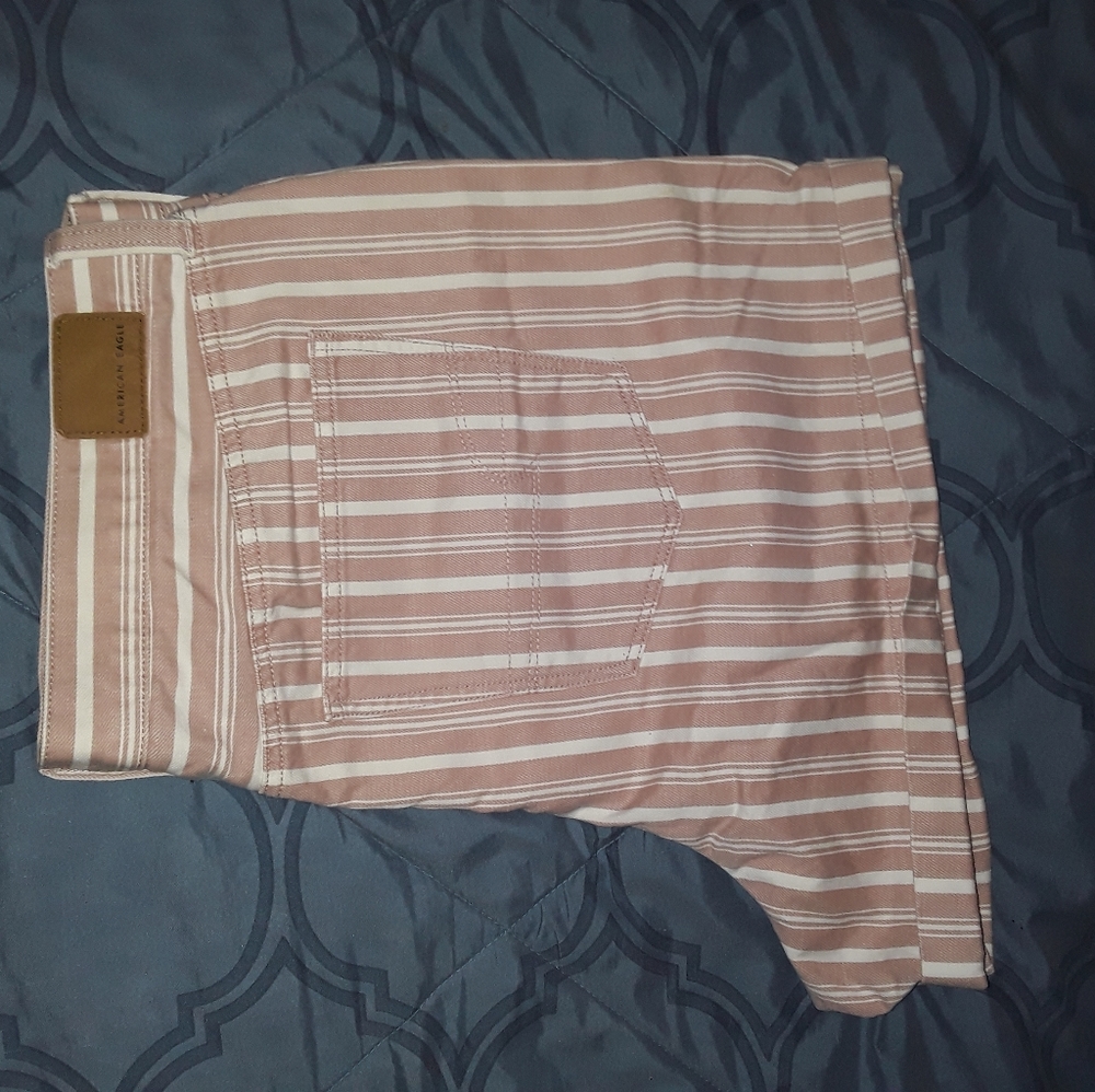 American eagle striped mom shorts.